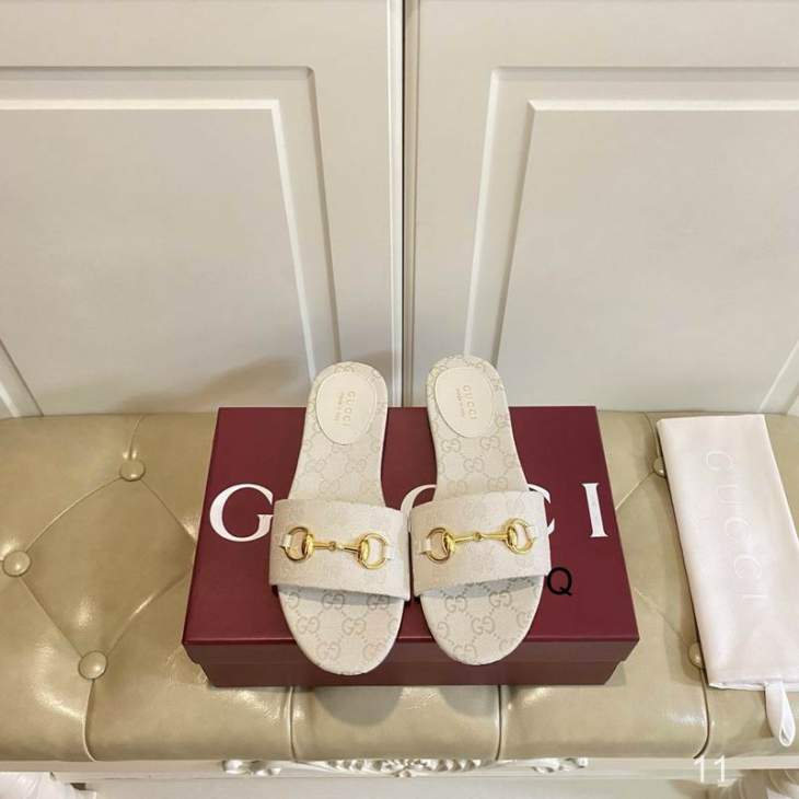 Picture of Gucci Slippers _SKUGuccisz35-40SY0501920